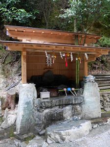 石鎚神社口之宮本社