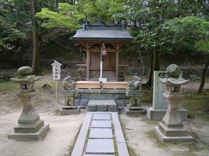 石鎚神社口之宮本社