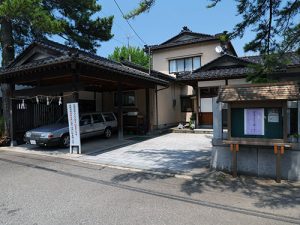 新川神社