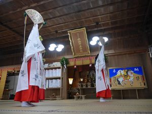 白山中居神社