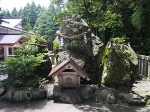 白山比咩神社