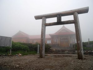 白山比咩神社奥宮