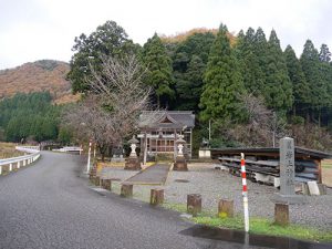 岩上神社