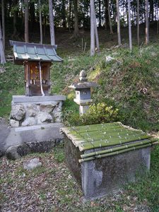 雄琴神社