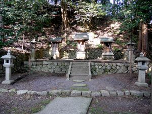 雄琴神社