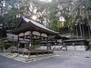 雄琴神社