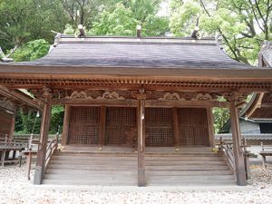 闘鶏神社