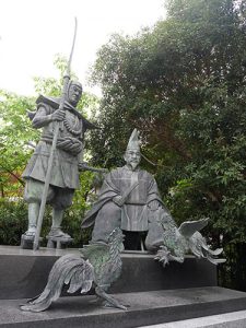 闘鶏神社