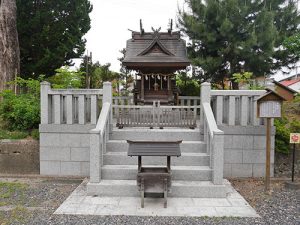 闘鶏神社