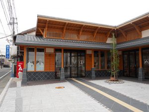 闘鶏神社