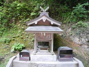 宗形神社