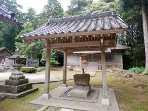 國廳裏神社