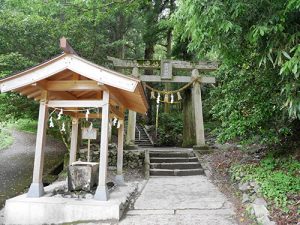 冨持神社