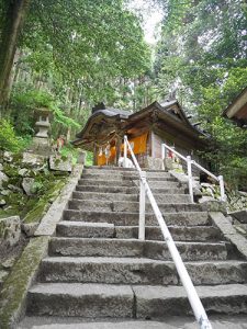 金持神社