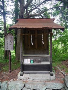 山家神社