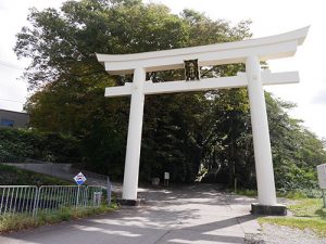 雄山神社前立社壇