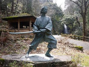 白瀧神社