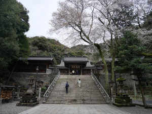 伊奈波神社