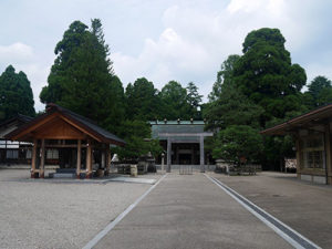 射水神社