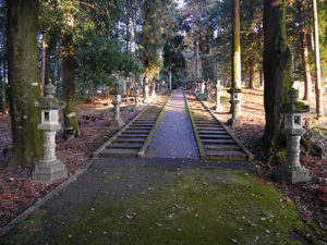 縣主神社