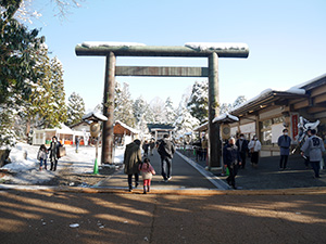 射水神社