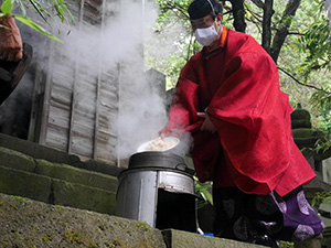 波自加彌神社