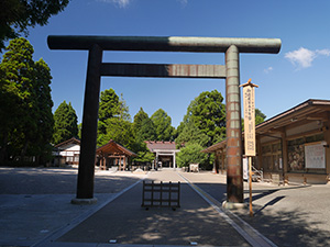 射水神社