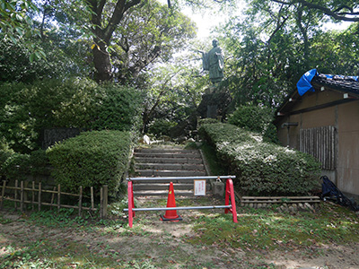小丸山城